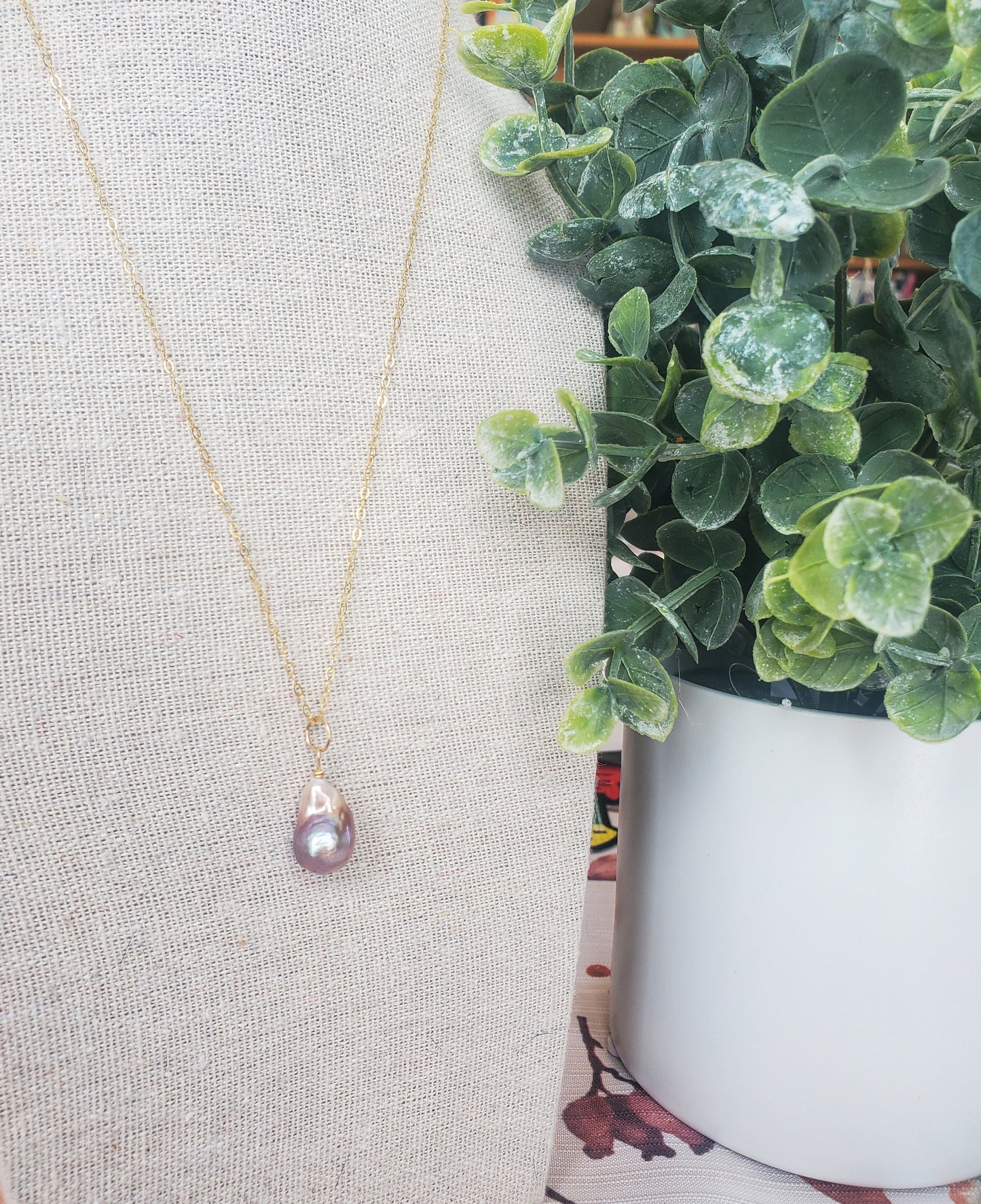 Chaine baroque rosée/violacée