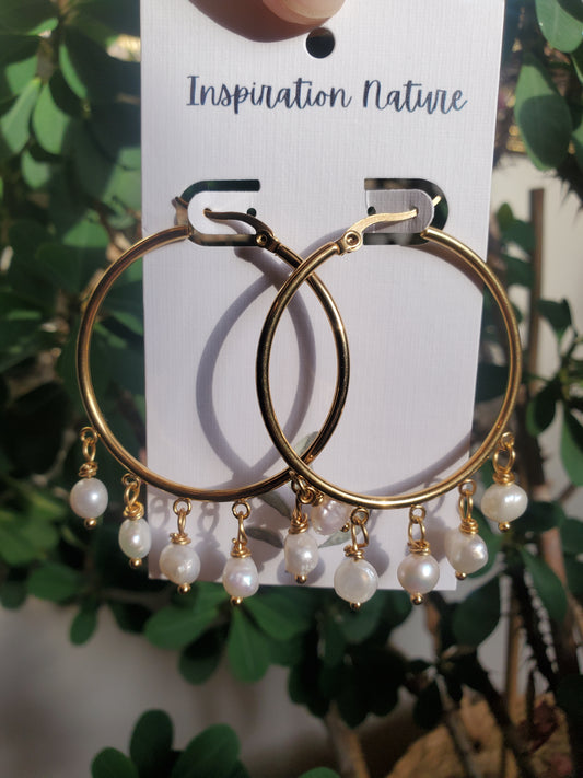 Les Anneaux chandelier doré