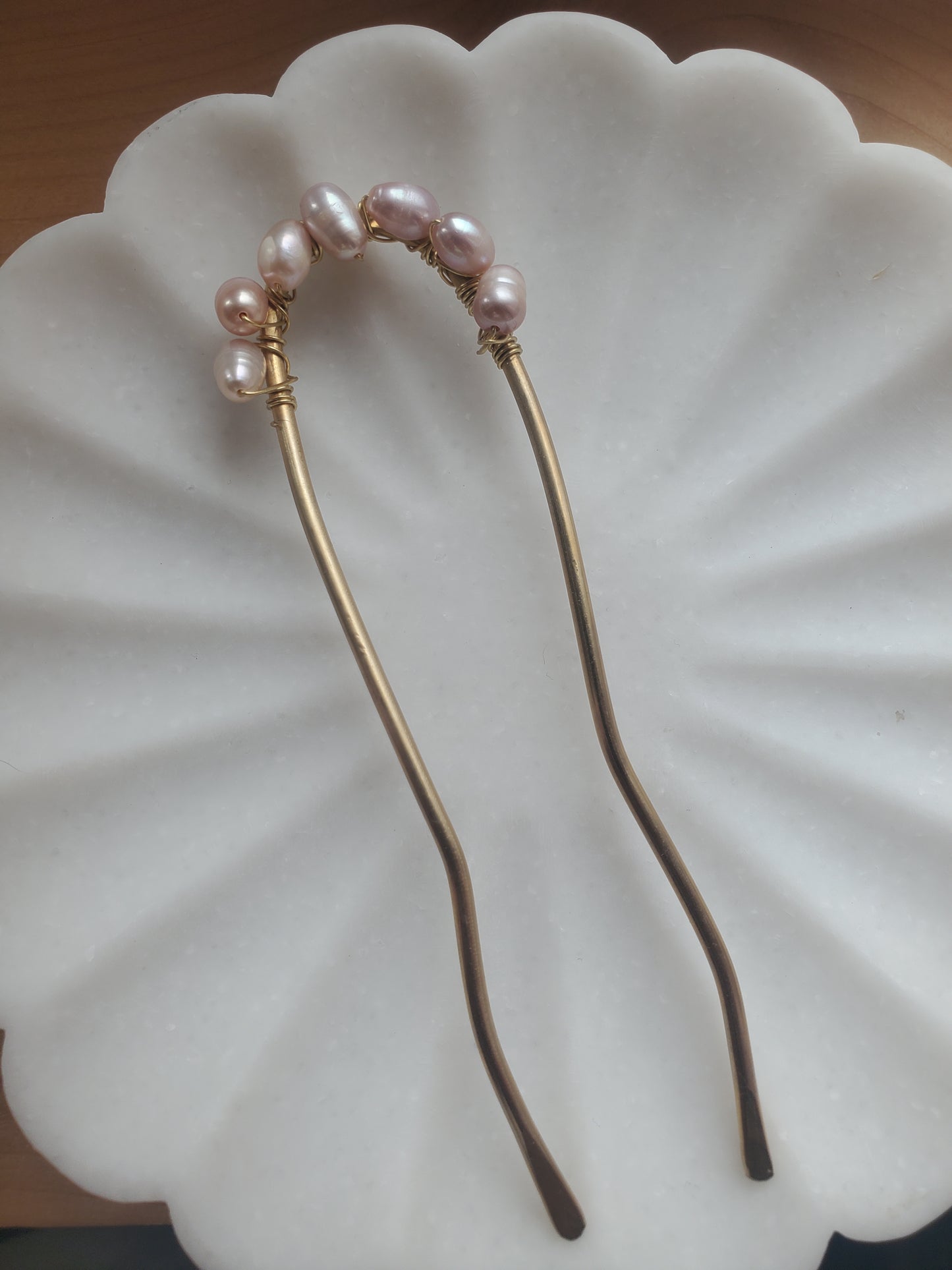 Peigne à cheveux avec perles rose