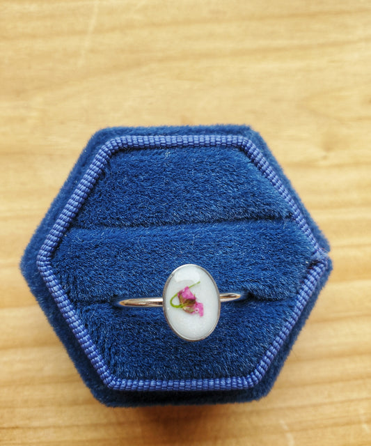 Bague botanique blanche