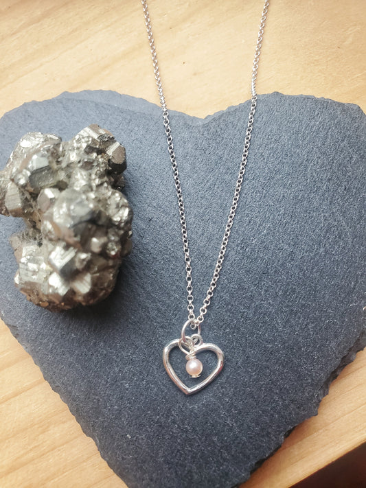 Chaine petit Coeur avec perle