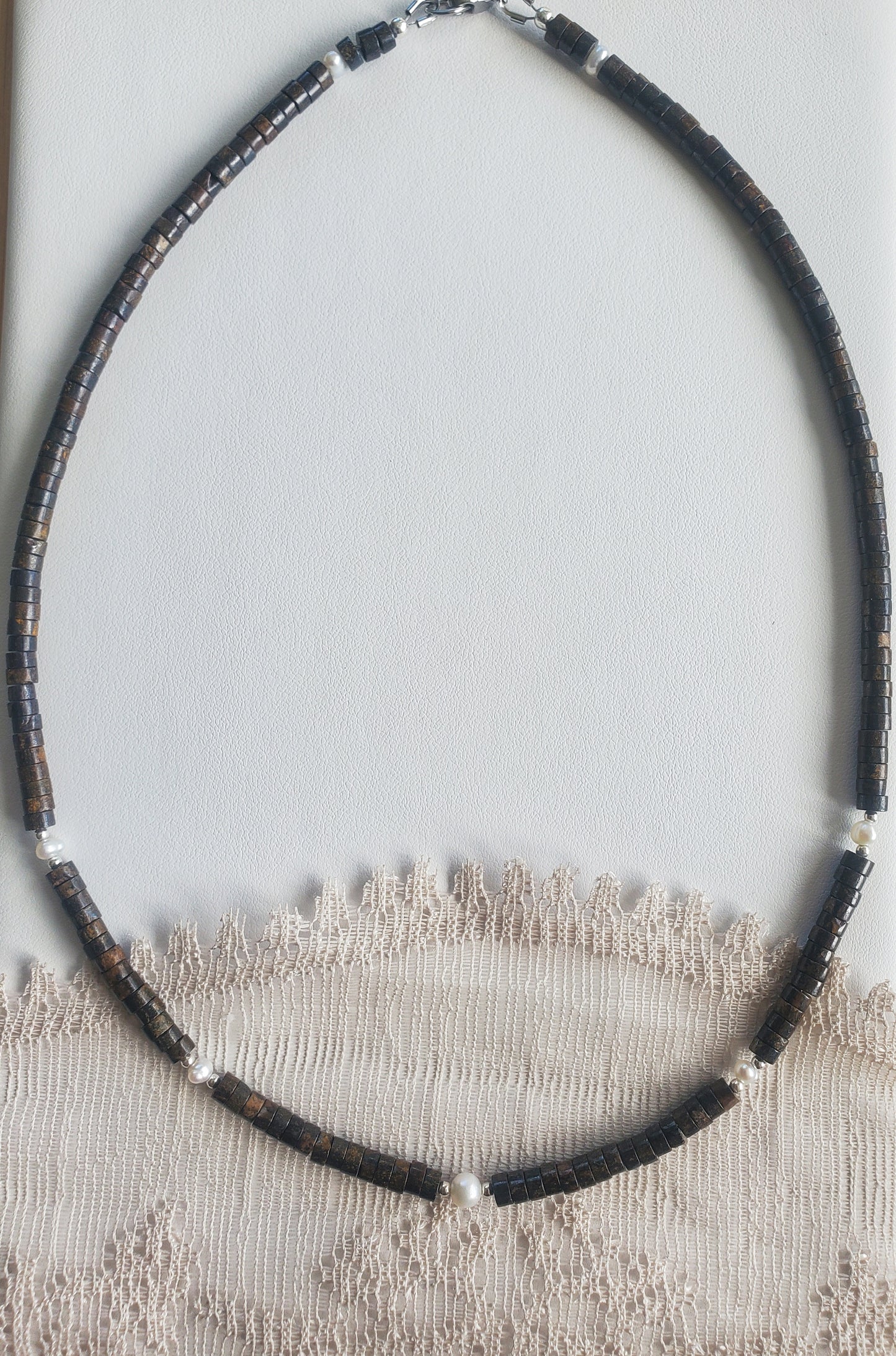 Collier Bronzite et perles